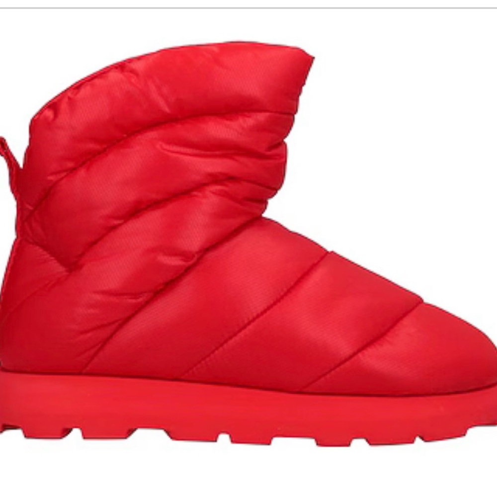 NWOT Red Quilted Boots by Piumestudio